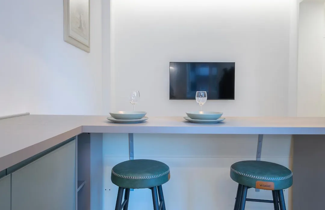 Xenia Apartments - Renovated studio in Navigli area-1