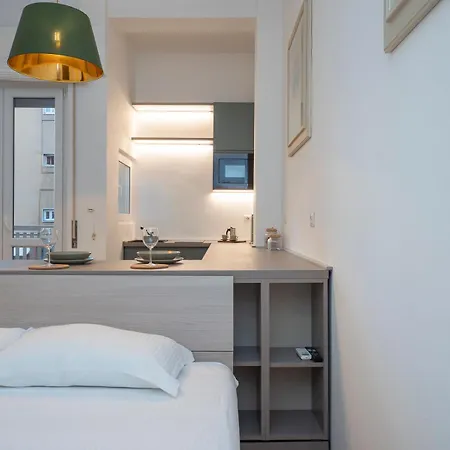Xenia Apartments - Renovated studio in Navigli area-3